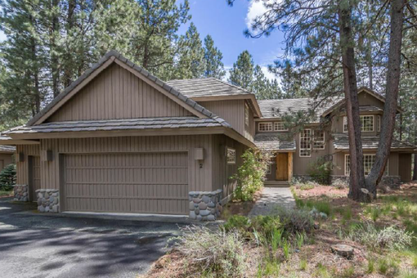 4-nights at Sunriver for 12